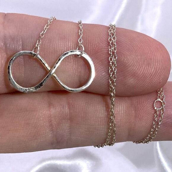 ALF Sterling 925 Silver Infinity Circle & 18” Chain - Picture 8 of 13